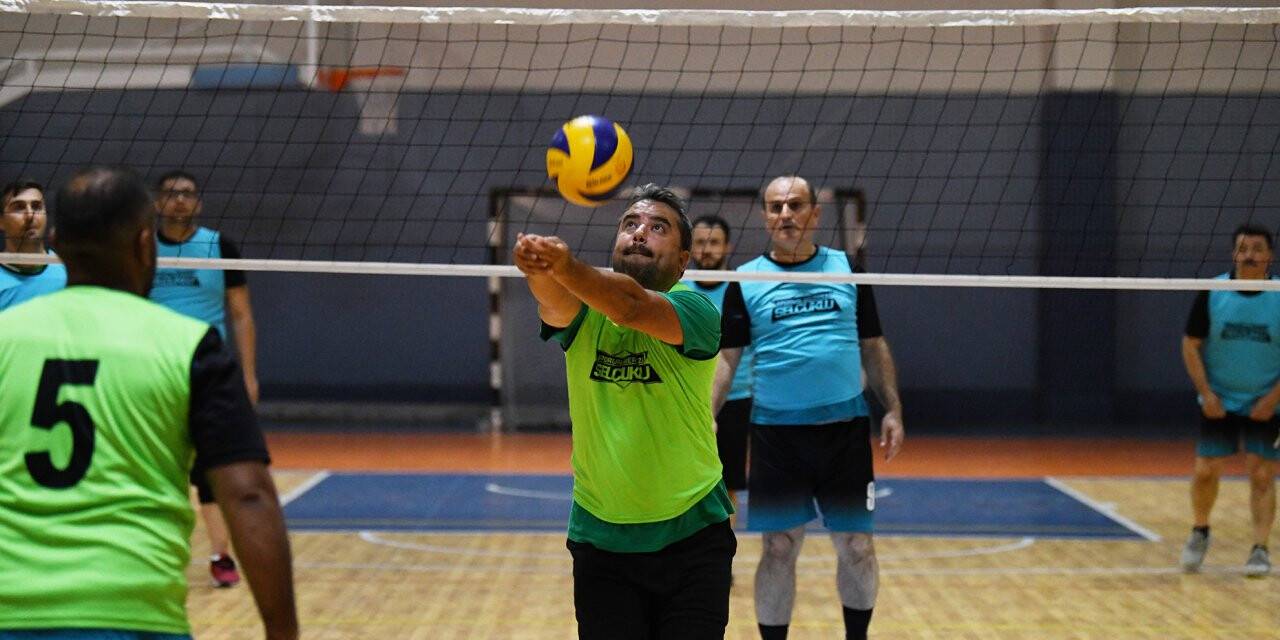 Selçuklu'da kurumlar turnuvada buluştu