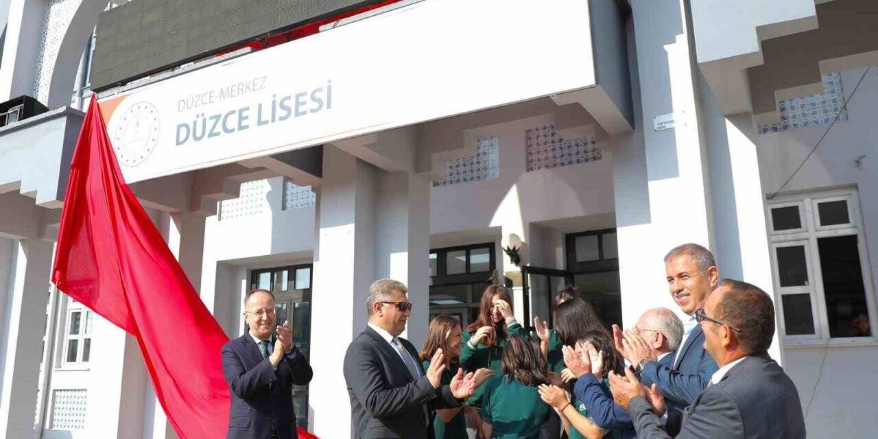 15 Temmuz Lisesi’nin ismi değiştirildi, valiye tepki yağdı!