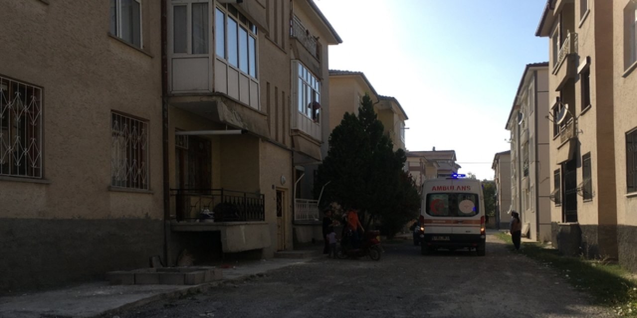 Konya Kulu'da 2. kattan düşen çocuk yaralandı