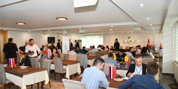 Türk ve Rus firma temsilcileri Konya'da ikili görüşmeler yaptı