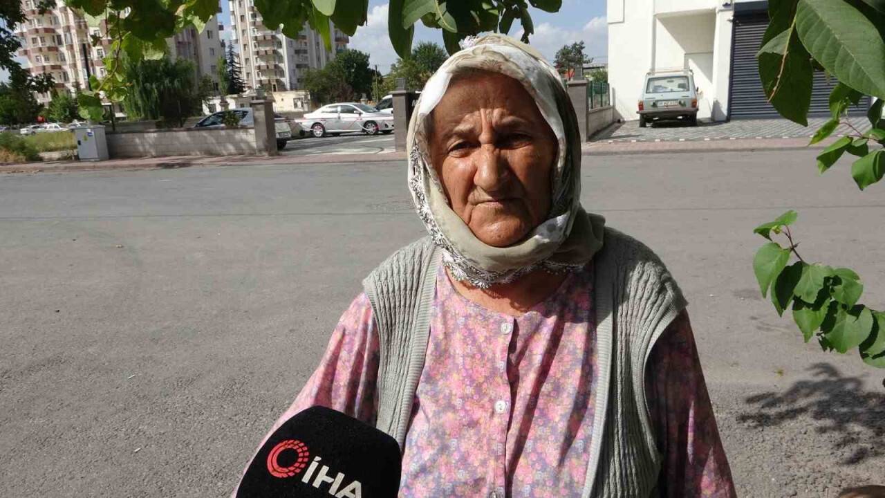 Yaşlı kadından insanlık ölmemiş dedirten davranış: Genci bahçesinde korudu!