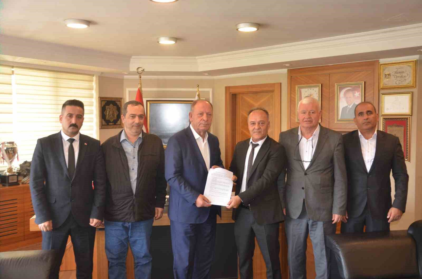 Konya'da belediye başkanı personelinin maaşlarında iyileştirme yaptı