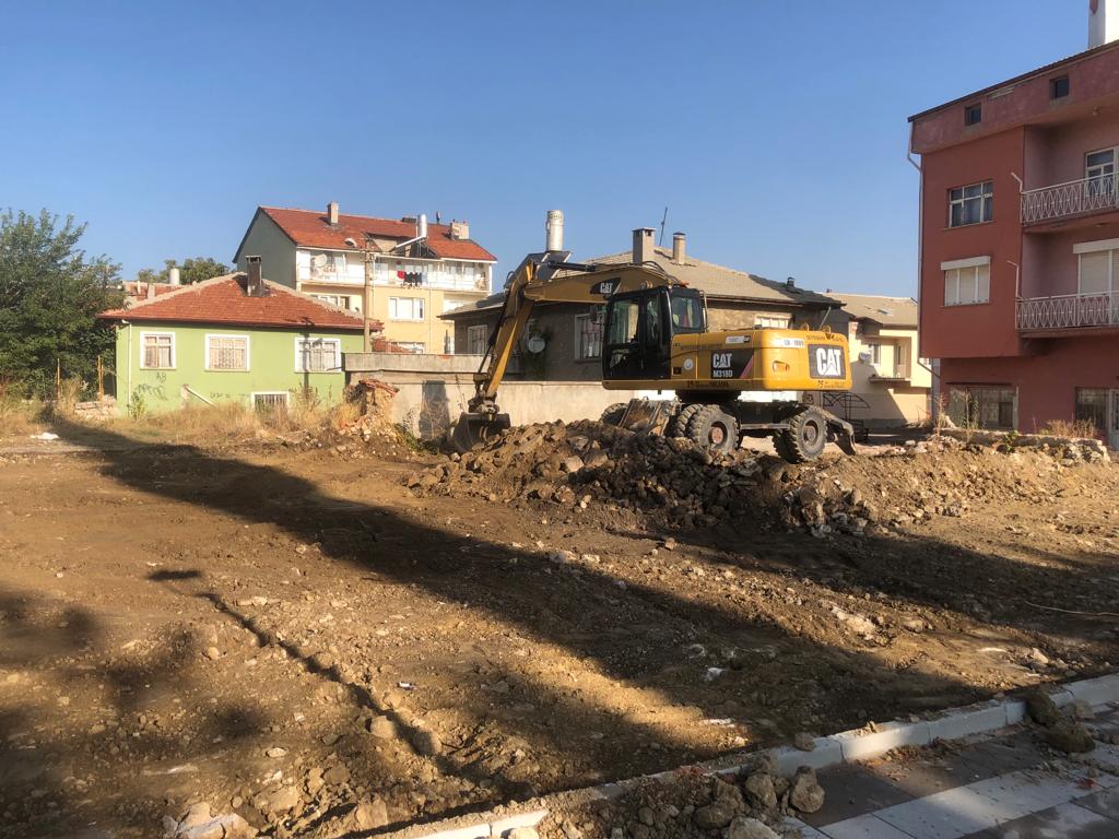 Seydişehir'de 11 mahallede yol mesaisi