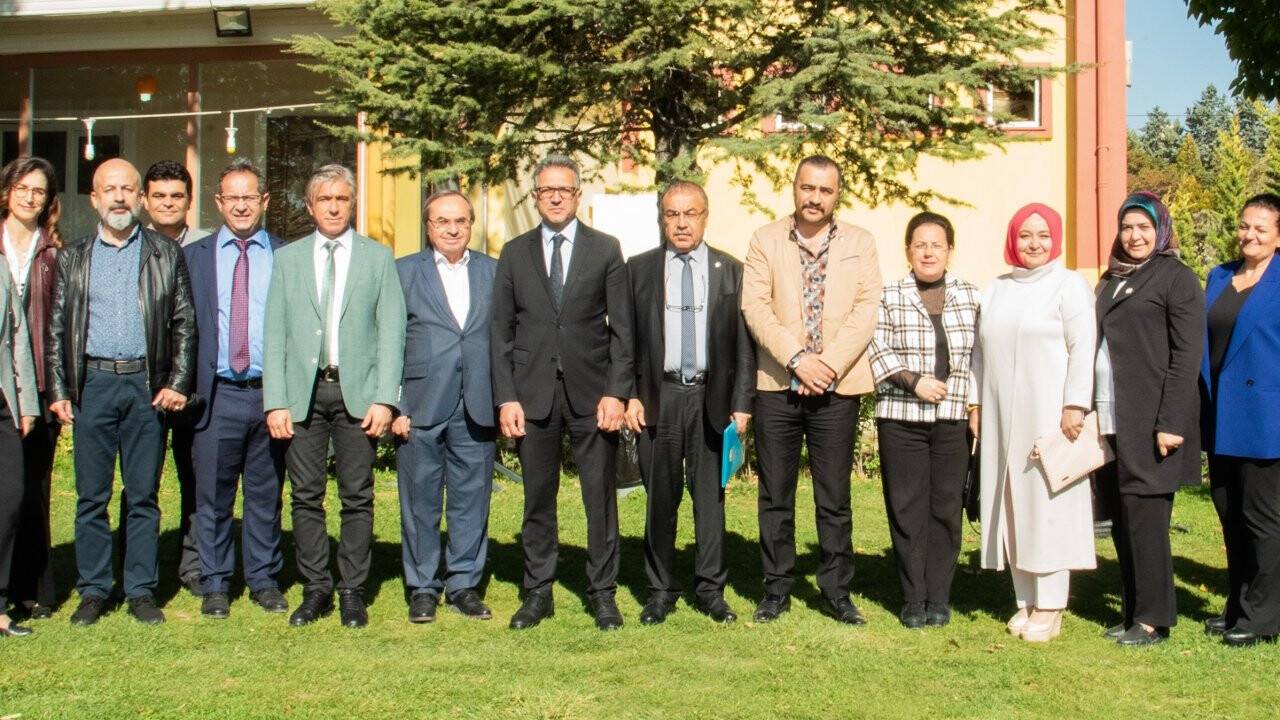 SÜ Cumhuriyet'in 100. yılını 100 etkinlikle kutluyor