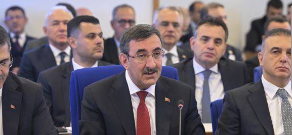 Cumhurbaşkanı Yardımcısı Yılmaz: Enflayson tek haneli seviyelere gerileyene kadar kararlılıkla kullanacağız