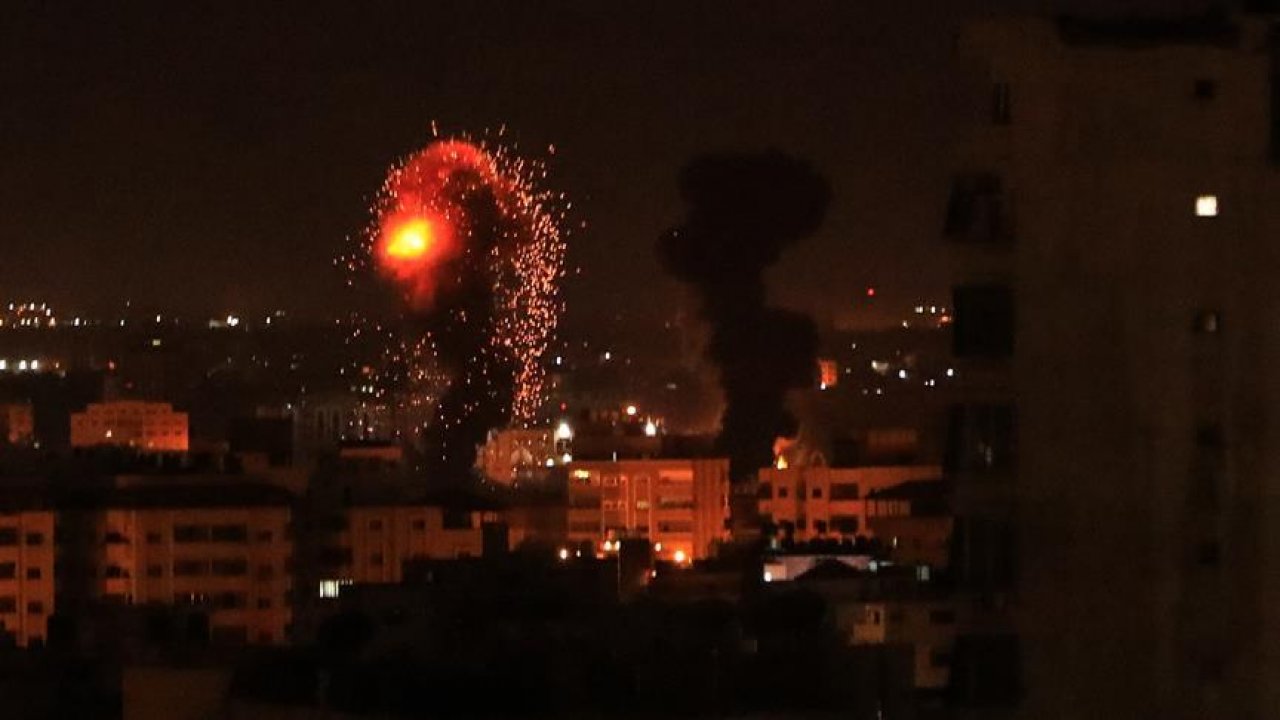 İsrail "Gazze Şeridi’nde gece boyu Hamas'ı vurdu''