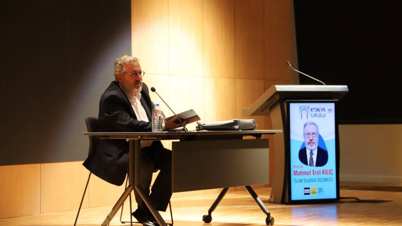 “Konya Okulu” programı Prof. Dr. Mahmut Erol Kılıç’ın açılış dersi ile başladı.