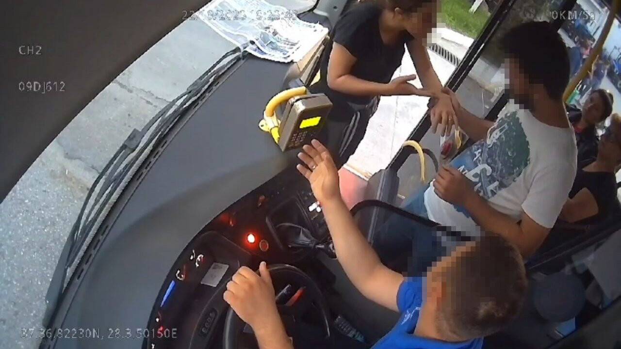 Fazla yolcu aldın dedi ve otobüs şoförünü tokatladı