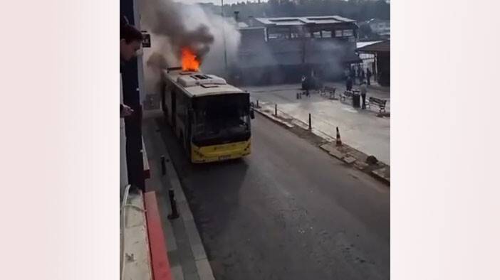 İETT otobüsü alevlere teslim oldu (VİDEOLU)