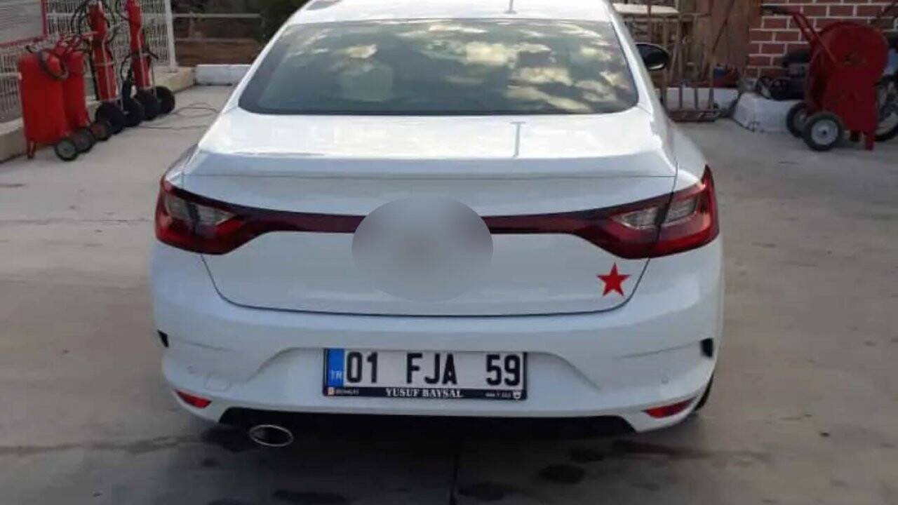 Pes dedirten otomobil hırsızlığı