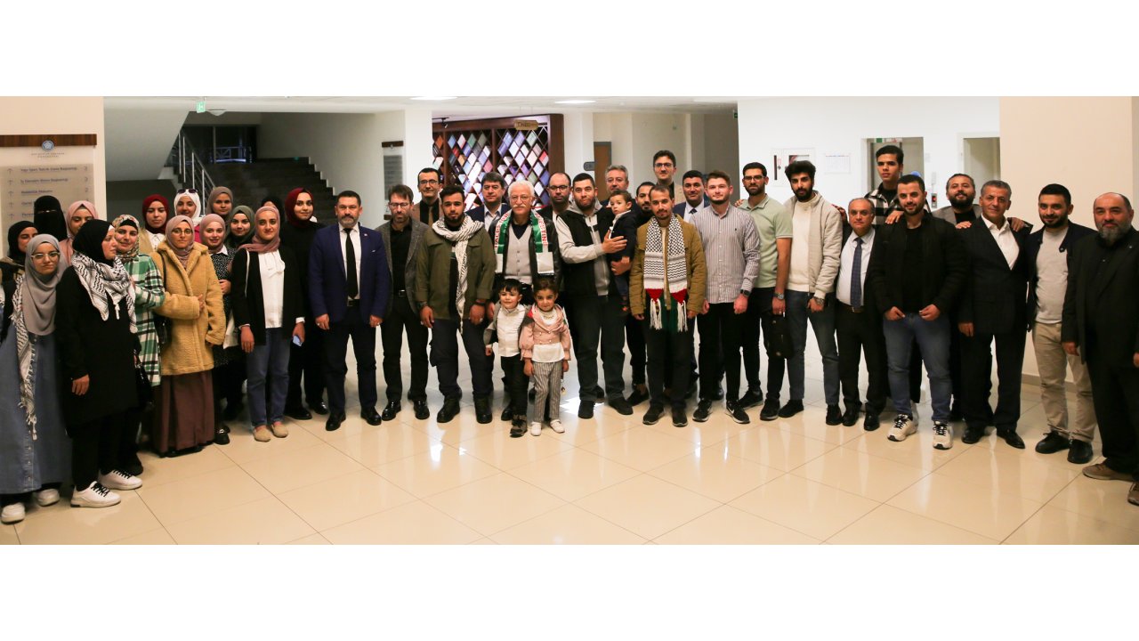 NEÜ'de Filistinli öğrencilerle samimi buluşma