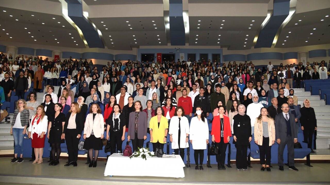 Selçuk'ta “Cumhuriyet ve Kadın”  söyleşisi