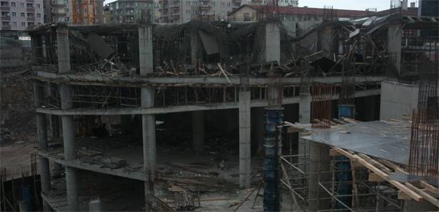 ÜNİVERSİTENİN İNŞAATI ÇÖKTÜ