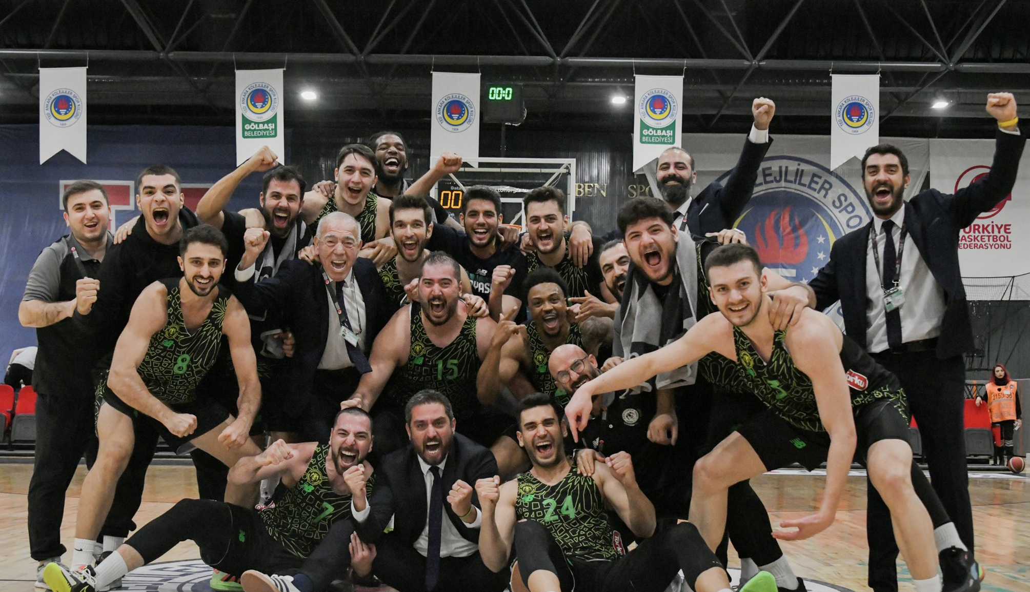 Konyaspor Basketbol'da galibiyet sevinci! Emrah Benli'den ayrı ayrı teşekkür!