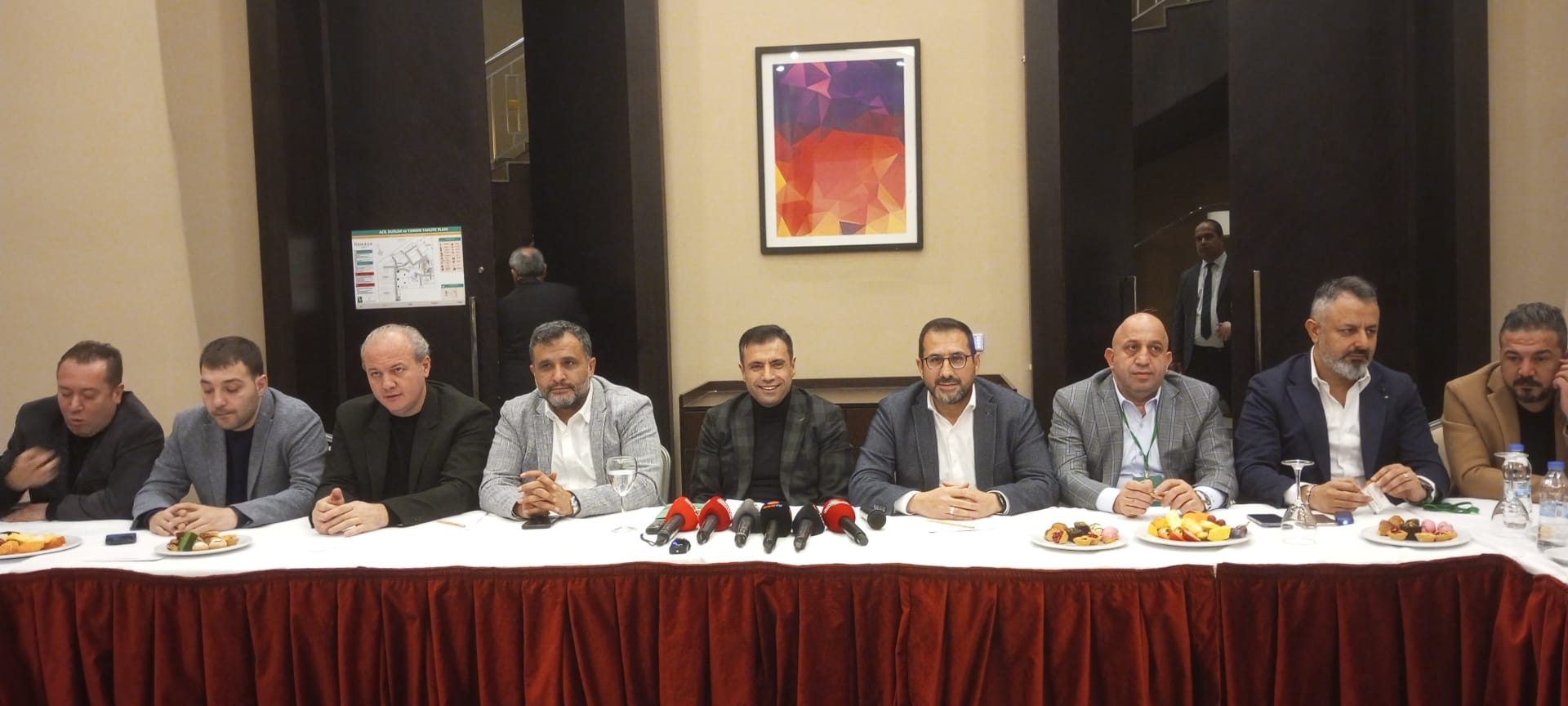 Konyaspor'da yapılamayan genel kurulun hemen ardından Fatih Özgökçen'den dikkat çeken açıklamalar