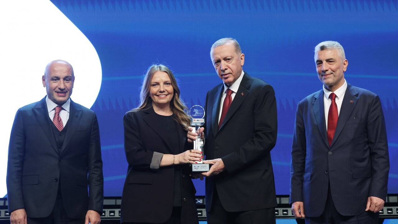 Cumhurbaşkanı Erdoğan'dan çalışan emeklilere de "5 bin TL" müjdesi