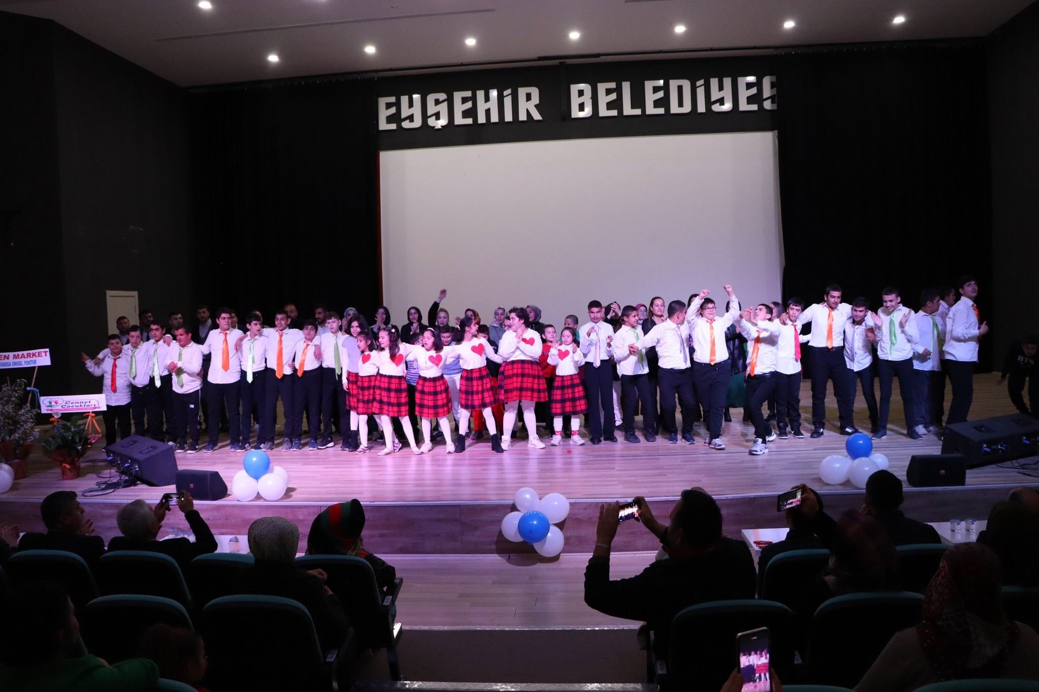 Konya'da özel öğrencilerden "Hababam Sınıfı" taklidi