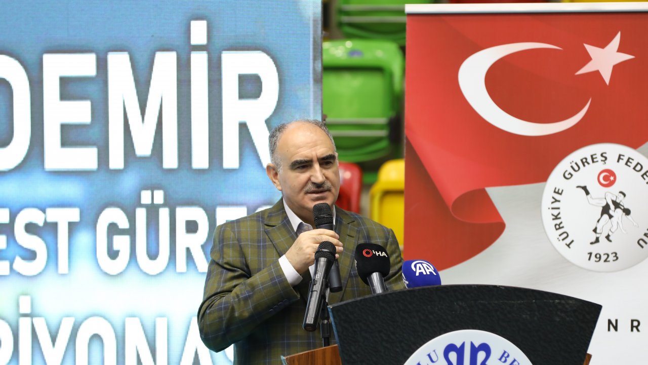 Mahmut Demir'in adı Türkiye Güreş Şampiyonası'nda yaşatılacak