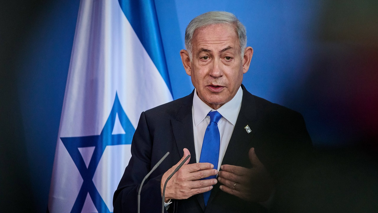 Netanyahu'nun evinin önünde büyük panik