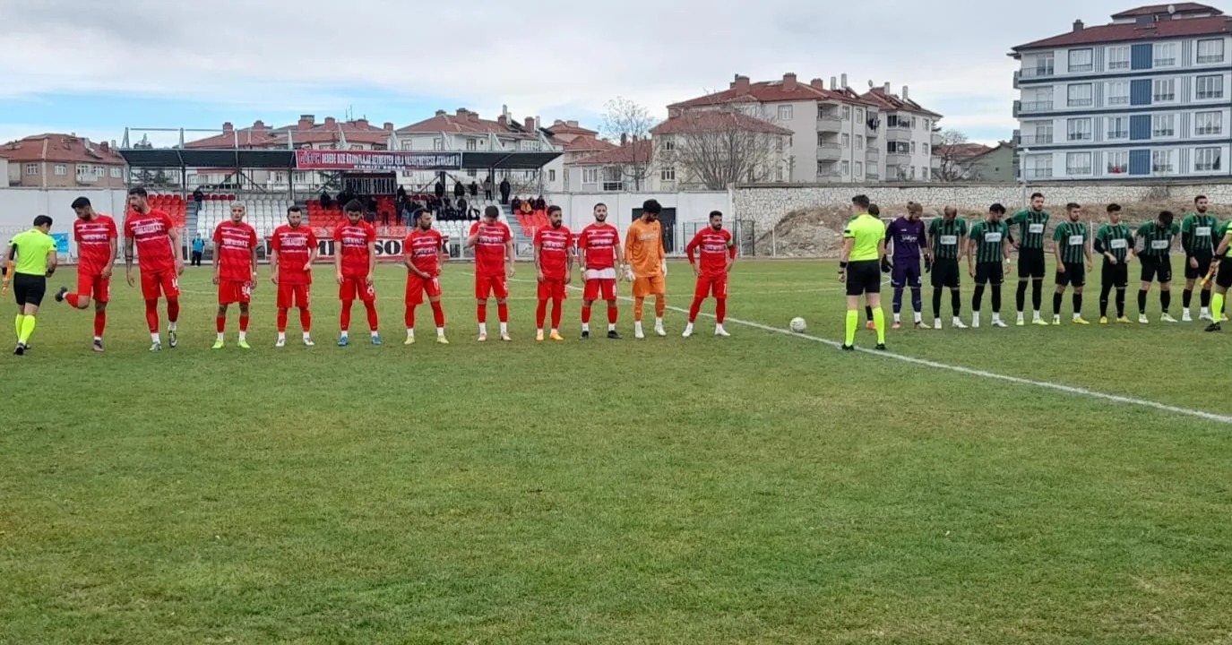 Akşehirspor Cenap Taner’le çıkışta