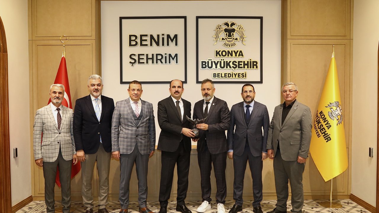 Konyaspor'un yeni yönetimi ziyaretlerini sürdürüyor