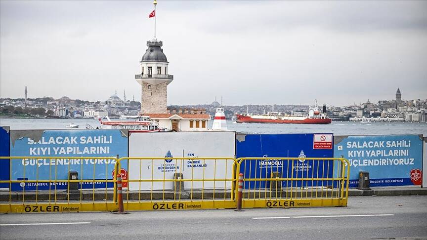 Üsküdar'da İBB'ye tepki: Projeler neden bitmiyor?