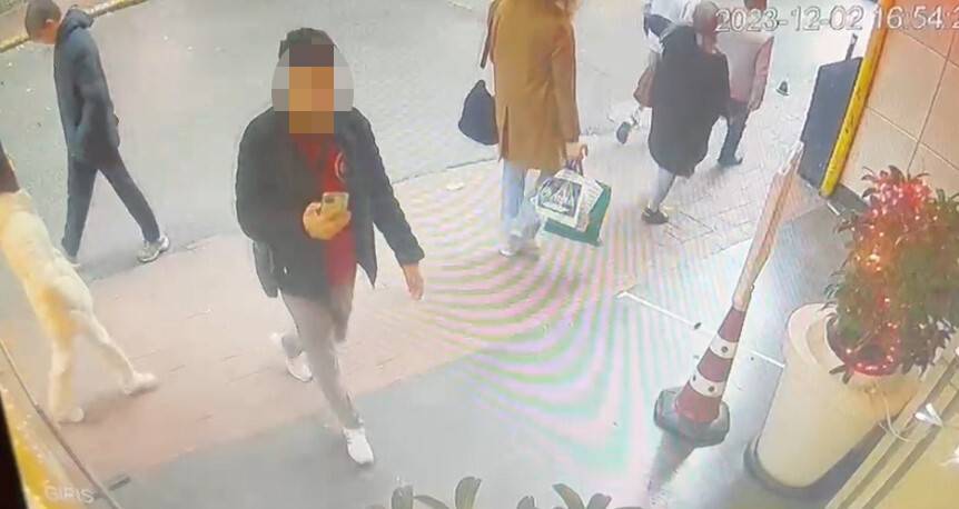 El çabukluğuyla 220 bilet çaldı-VİDEOLU