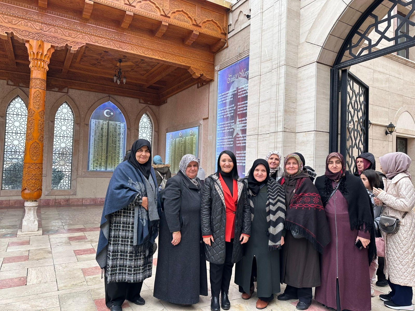 Bilecikli 250 kadın Konya'yı gezdi
