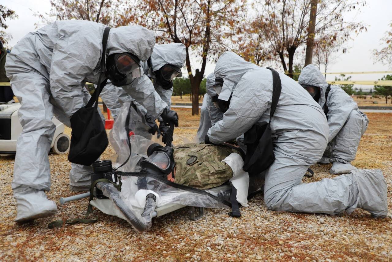 Sağlık çalışanları KBRN tehditlerine karşı eğitimlerini tamamladı