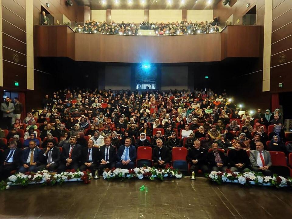 Konya İl Müfütüsü Öge Uşak’ta konferans verdi