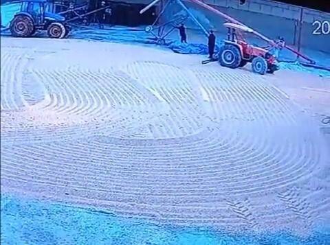 Üzerine helezon makinesi devrilen iş adamı hayatını kaybetti