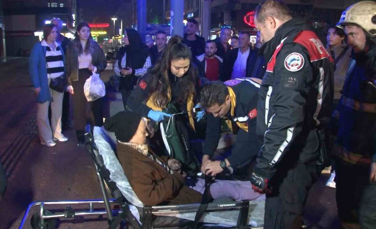 Yanan dairedeki 3 çocuğu komşular, anneannelerini itfaiye kurtardı