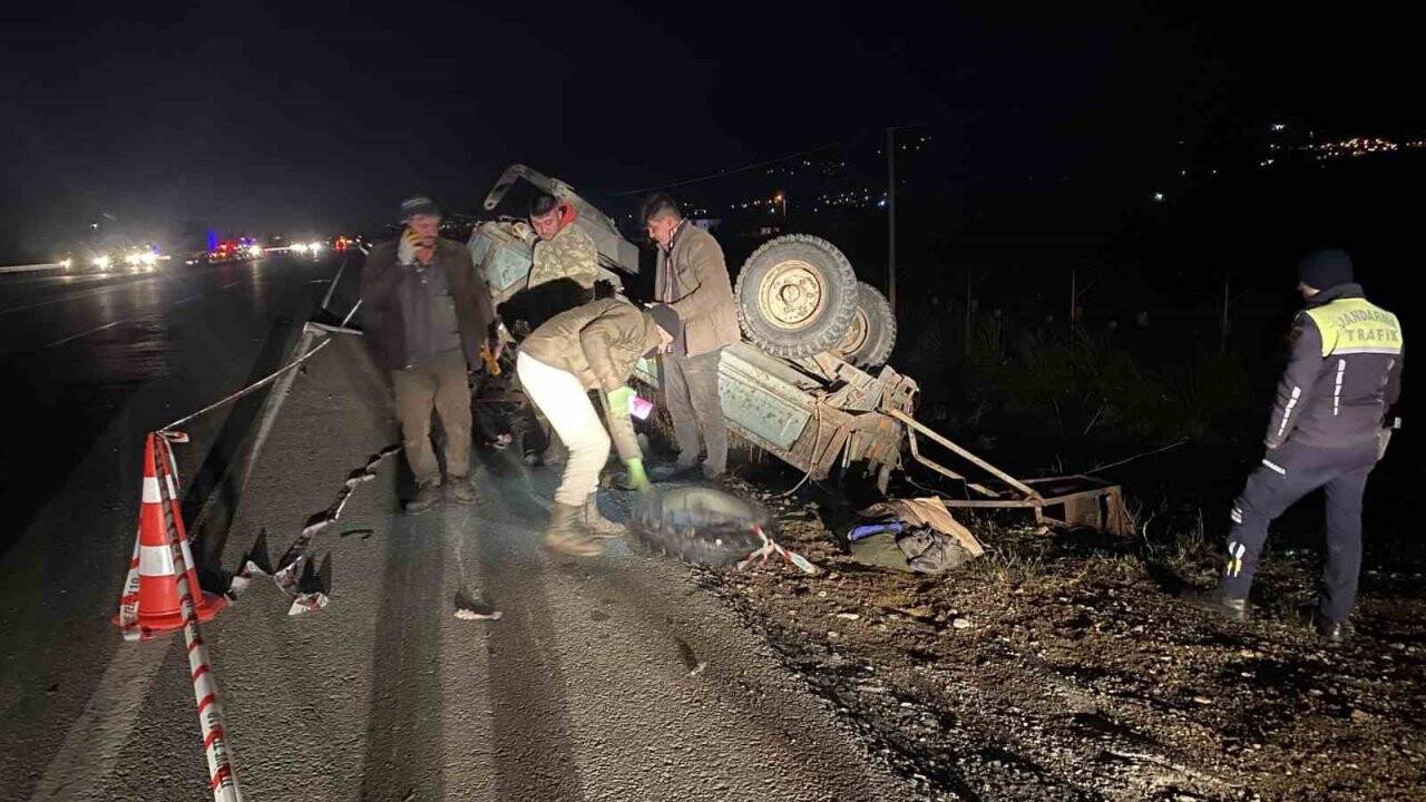Manisa Alaşehir'de trafik kazası: 2 kişi yaralandı