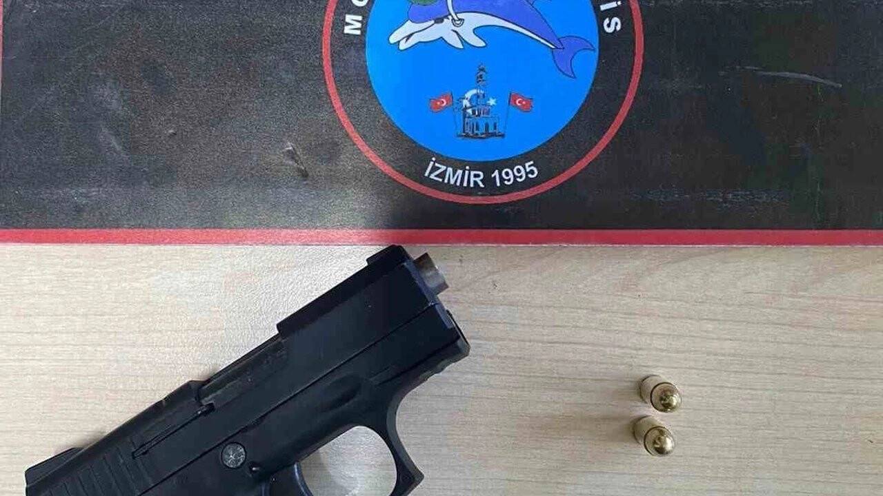 30 yıl hapis cezasıyla aranan hırsız, İzmir'de yakalandı