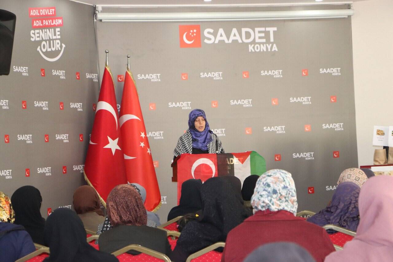 Saadet Kadın Kolları divan toplantısı yapıldı