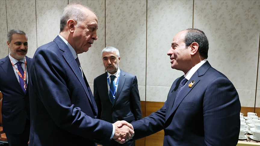 Erdoğan, Mısır Cumhurbaşkanı Sisi ile telefonda görüştü