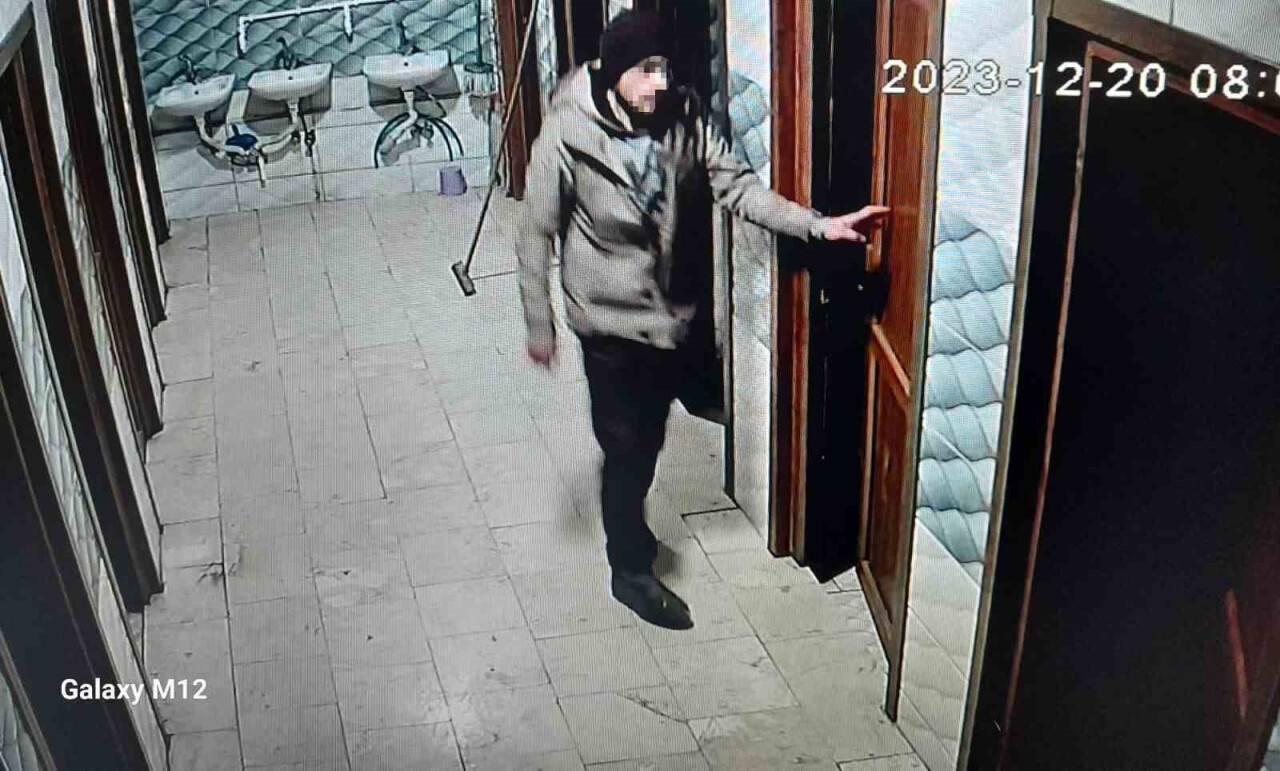 Muslukların peşindeki hırsız: Cami cami gezip soygun yapıyor!