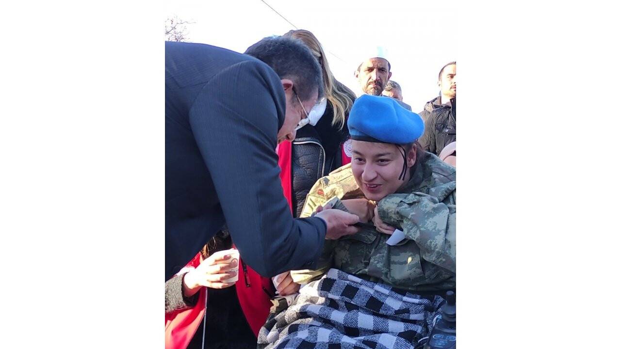 Cumhurbaşkanı Erdoğan şehit Mehmet Serinkan'ın  ailesiyle telefonda görüştü