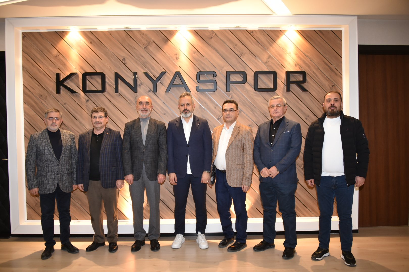 AK Parti Konya'dan Konyaspor'a ziyaret