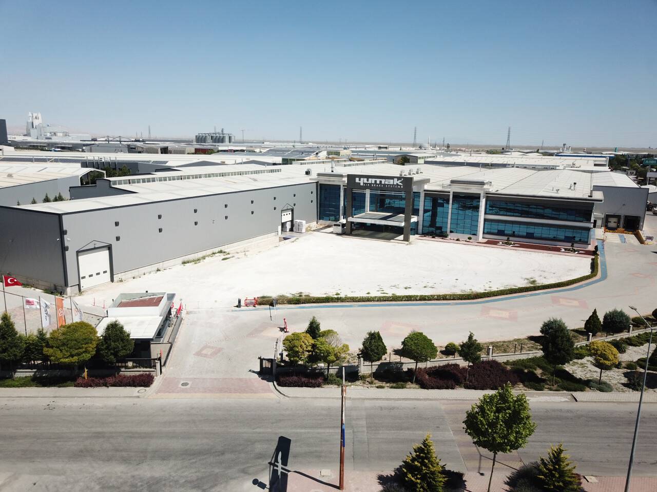 Yumak Otomotiv yeni yatırımlarıyla sektöre yön veriyor