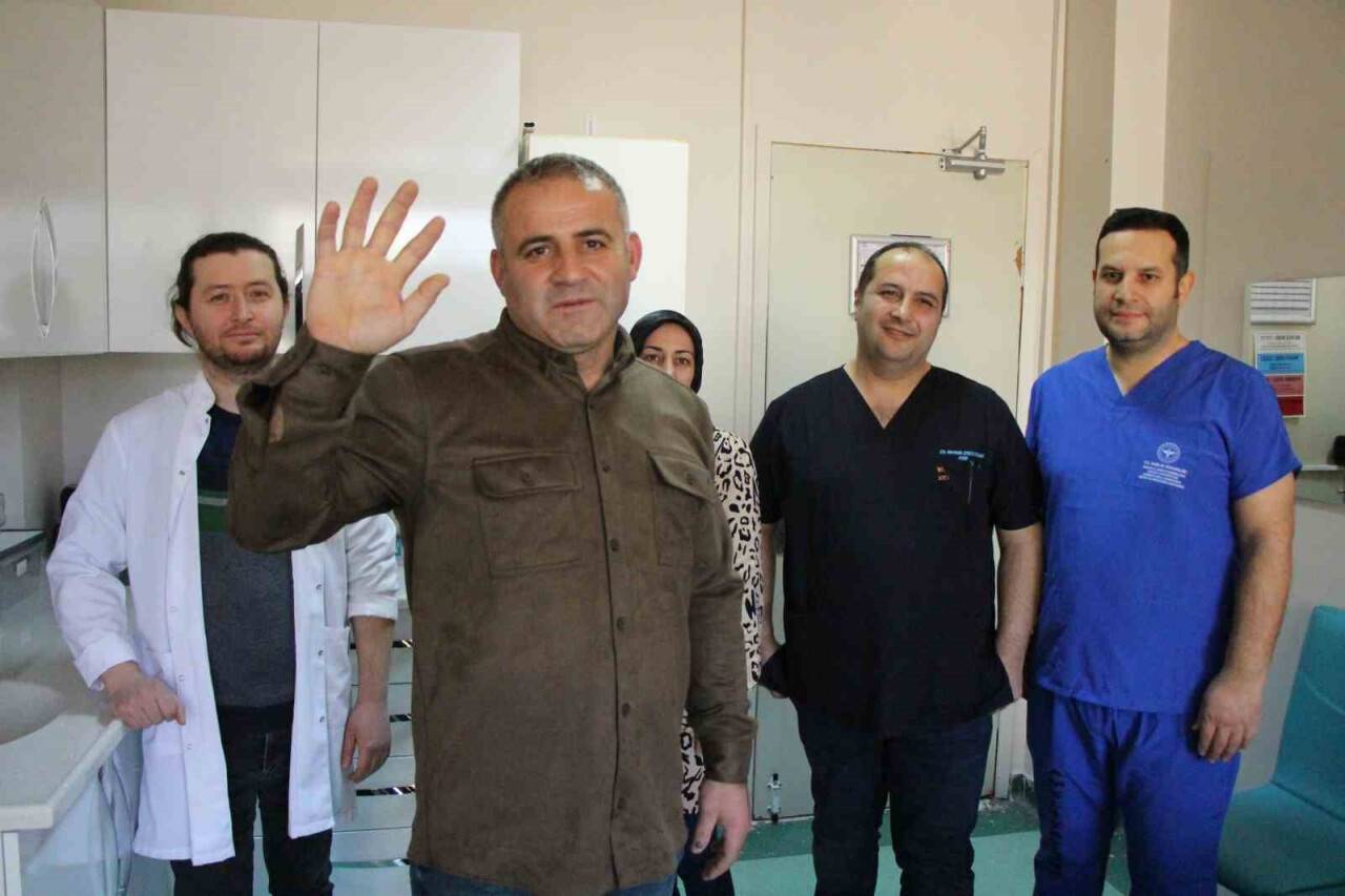 Ölümcül ateşten "buz" operasyonuyla kurtuldu