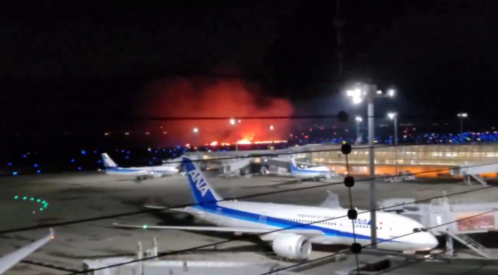 Japonya'da pistte iki uçak çarpıştı