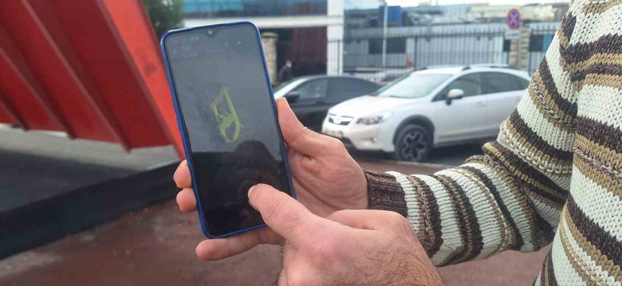 Arkadaşına şaka yapmak istedi başından vurdu