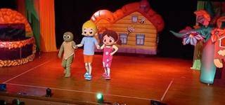 Niloya ve arkadaşları çocuk bayramı için Konya'da