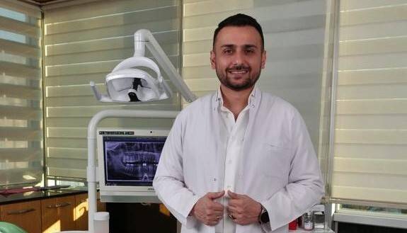 İmplant tedavisi geleneksel diş tedavilerine göre daha başarılı