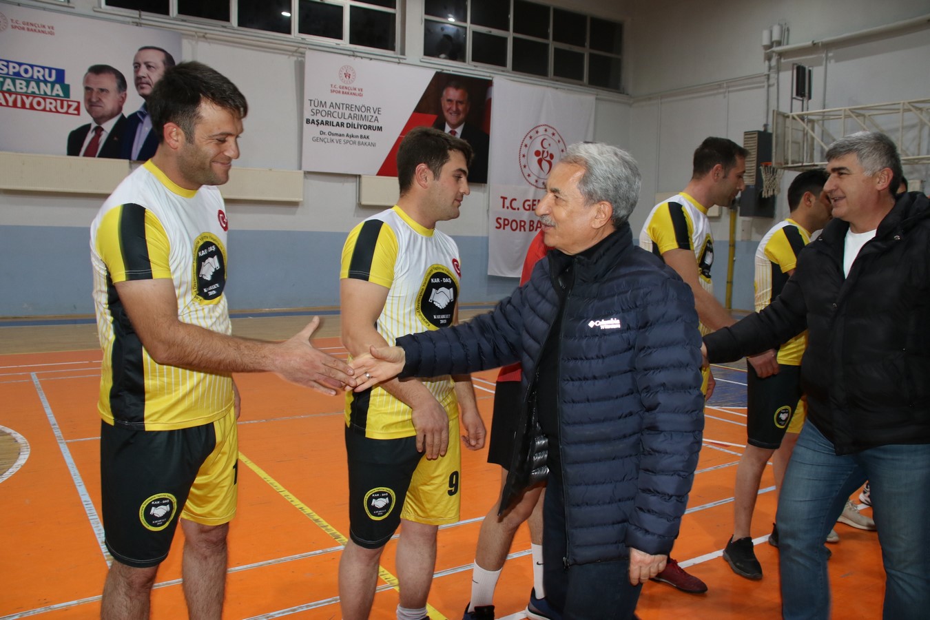 Akşehir'de 7.kültür ve spor şenliği başladı