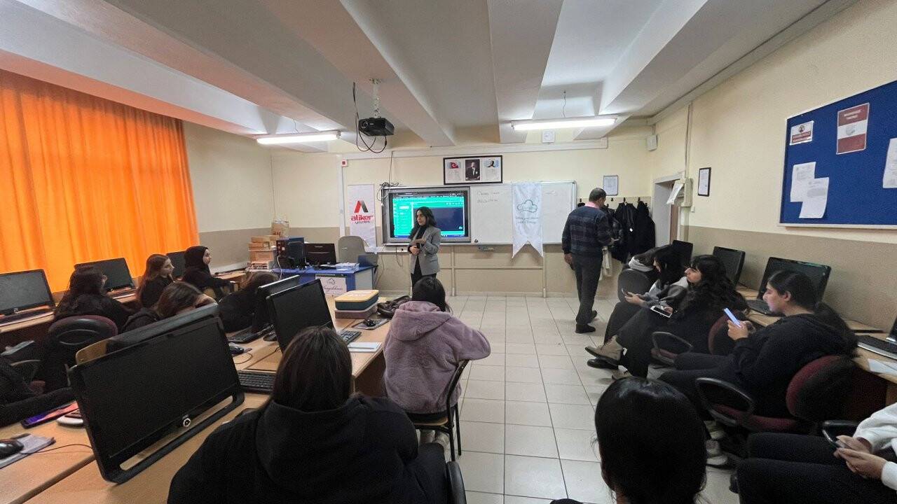 Atiker Yazılım 10 bin öğrenciye ulaştı