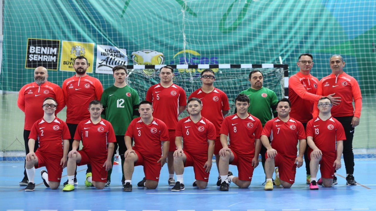 Down Sendromlu Futsal Milli Takımı, Konya'da kampta