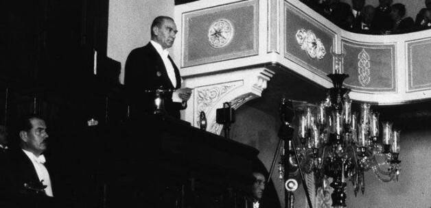 Atatürk, Meclis'te 'Vallahi' diye yemin etmiş!