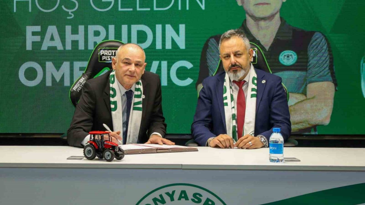 İmzalar atıldı: Konyaspor'da Fahrudin Omerovic dönemi resmen başladı